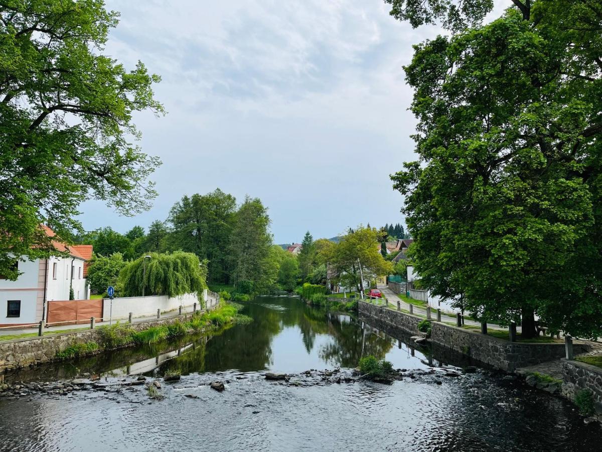 Apartman U Slunecnice Husinec  Экстерьер фото
